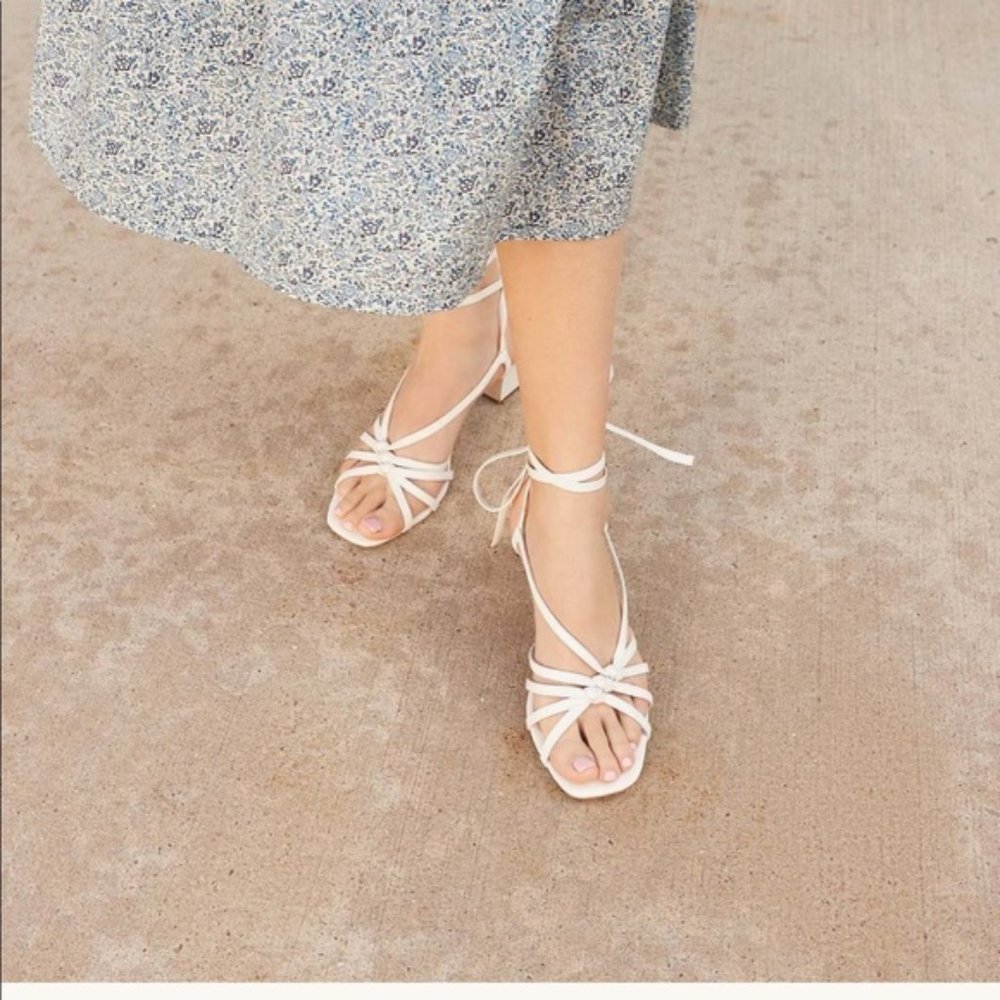 NIB Loeffler Randall Libby sandal in white 9.5